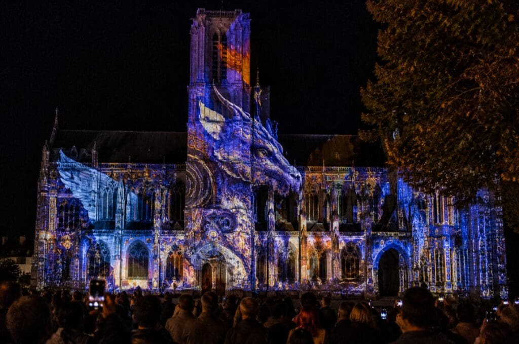 Nuit des Chimères sur la cathédrale Saint-Julien au Mans 